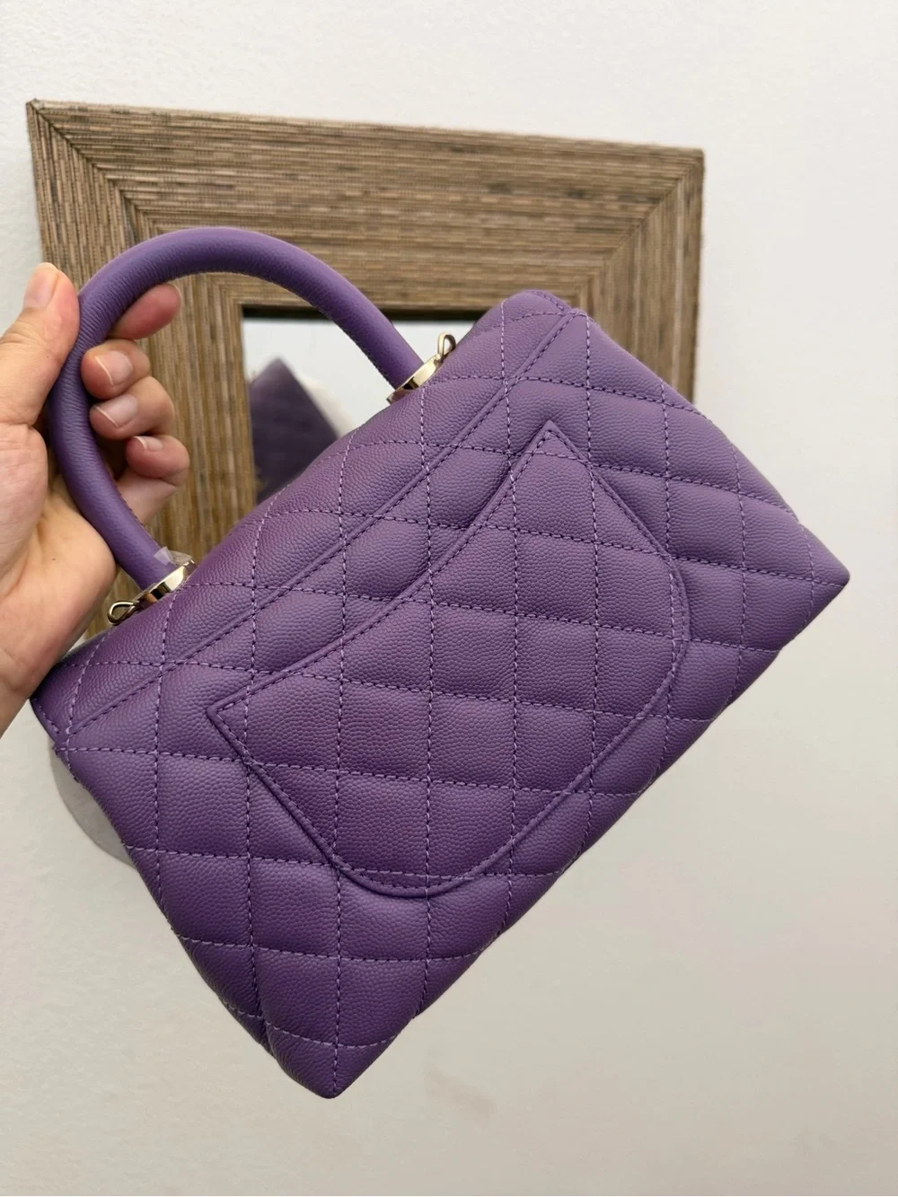 NEW w/ Receipt CHANEL 22P Purple Violet Caviar Light GHW Small Coco Handle Flap
